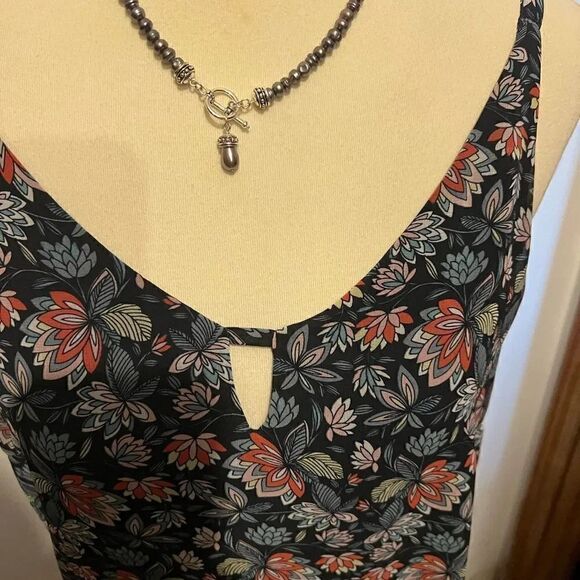 EUC Cabi Sleeveless Flowered Lined V-Neck Top Size Small #31 - Picture 4 of 11